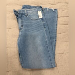 Gap BNWT Super Skinny Contoured waistband super stretch 29/8 short Gap